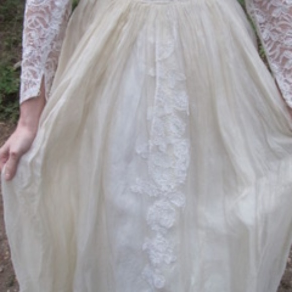 Antique Vintage Wedding Dress - Picture 3 of 8